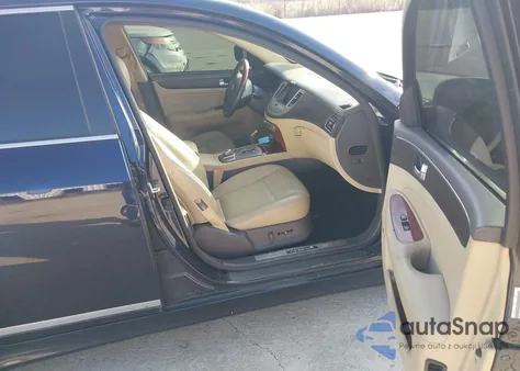 2012 Hyundai Genesis 4.6 z USA, uszkodzony, nr VIN KMHGC4DF7CU171560